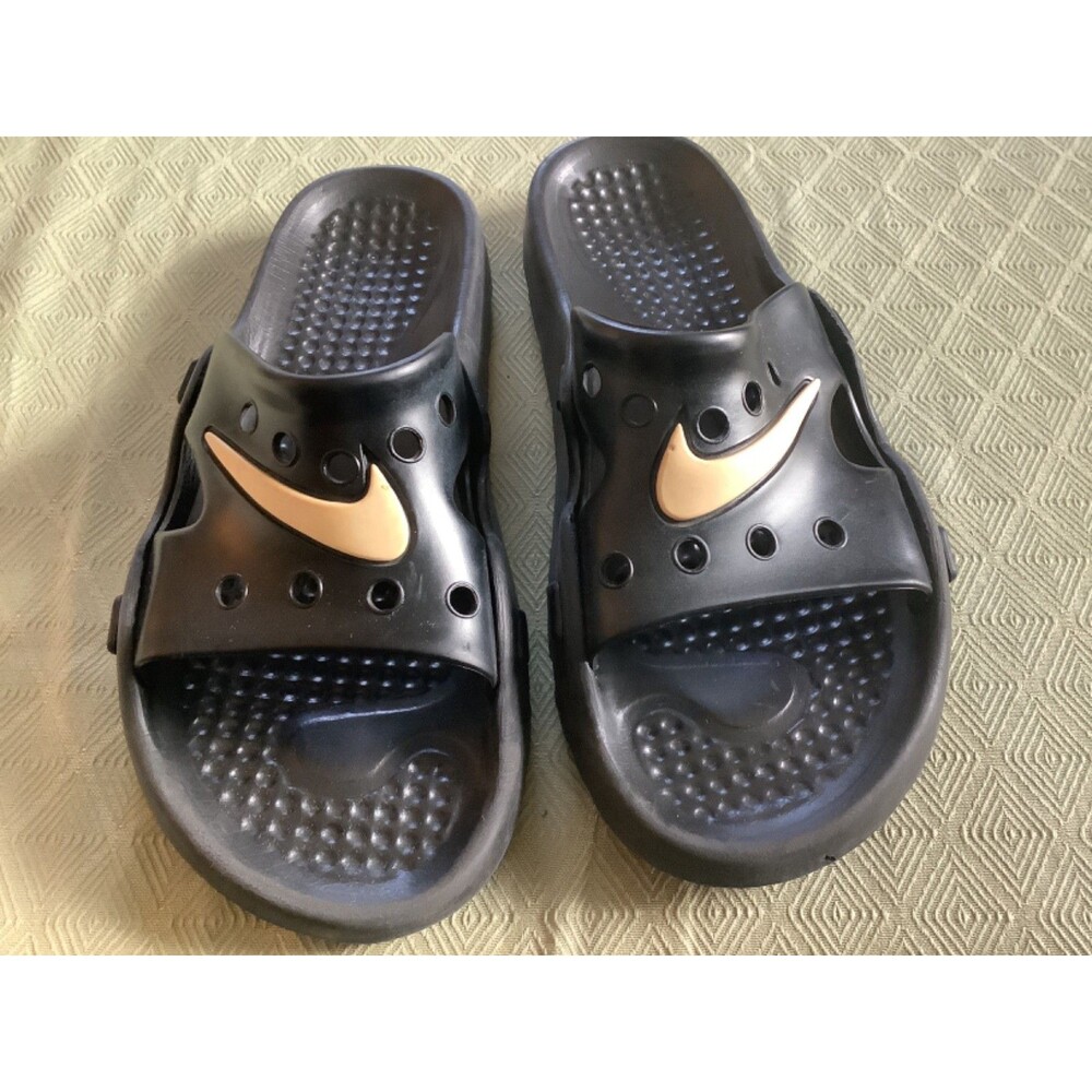 Vintage Nike Geta Slides Y2K Era Made in Italy size 8 Men’s Black with tan swish